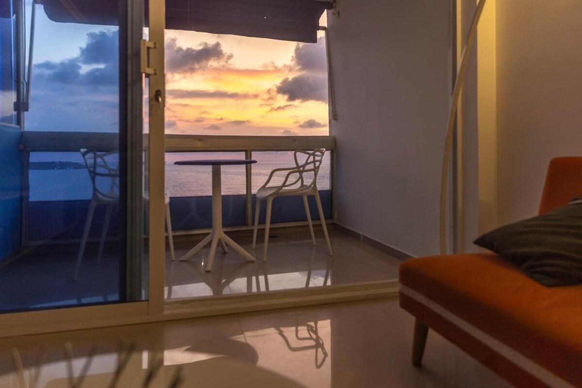 Balcony To The Horizon
